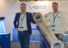 In the new technology hall 3.1, we also came across VGE. In the picture with on the left also a UV application to hang in, for example, a water storage tank, we further see Ruud van de Ven and Rob van Esch.
